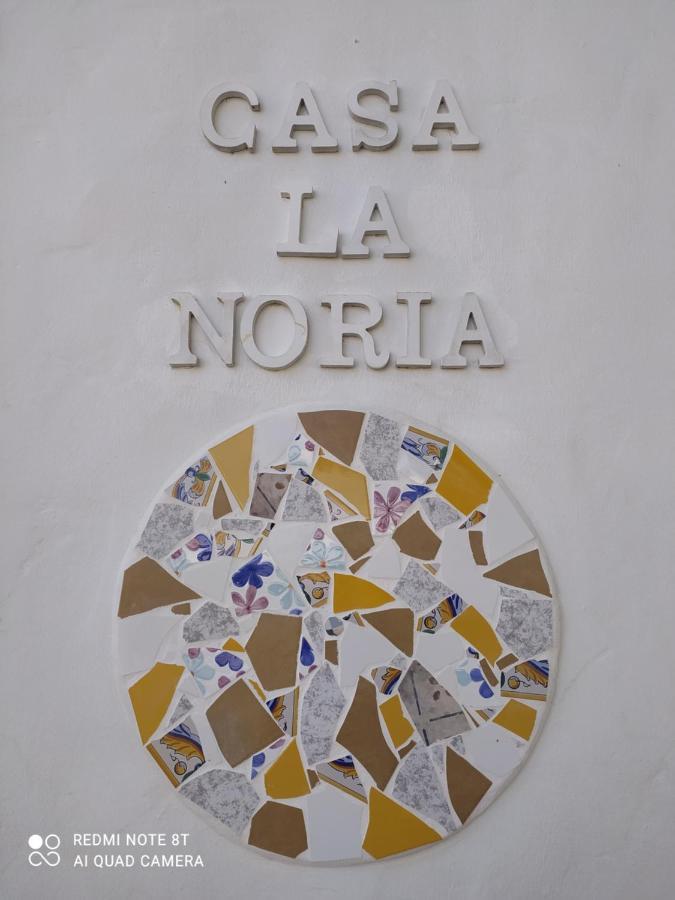 Casa Rural La Noria Los Palacios Y Villafranca Exteriör bild